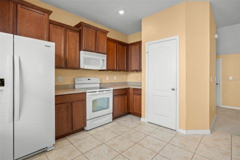 Condo in Orlando, Florida, 3 bedrooms  № 1112660 - photo 12