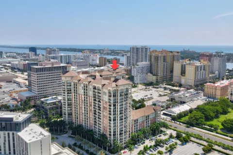 Condo in West Palm Beach, Florida, 1 bedroom  № 1104466 - photo 5