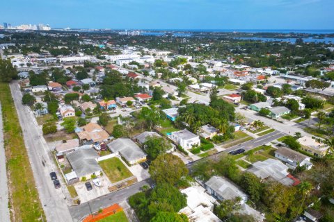 Villa ou maison à vendre à West Palm Beach, Floride: 3 chambres, 113.34 m2 № 956960 - photo 3