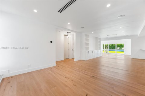 Casa en venta en Miami Beach, Florida, 4 dormitorios, 216.09 m2 № 1391791 - foto 18