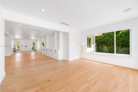 Casa en venta en Miami Beach, Florida, 4 dormitorios, 216.09 m2 № 1391791 - foto 15