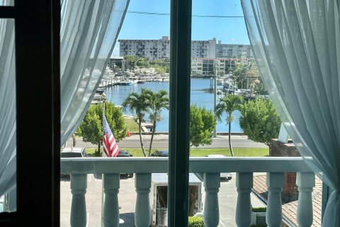 Copropriété à vendre à Pompano Beach, Floride: 2 chambres, 89.19 m2 № 1079561 - photo 19