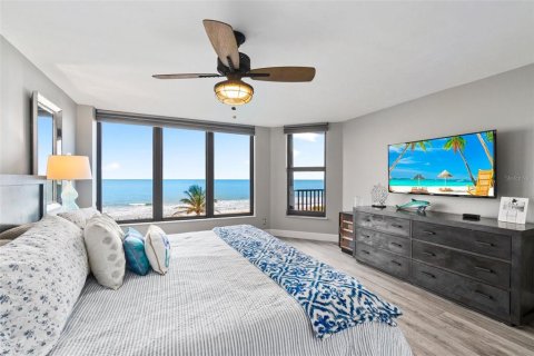 Condominio en venta en Hutchinson Island South, Florida, 3 dormitorios, 250.93 m2 № 933492 - foto 20