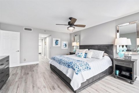 Condominio en venta en Hutchinson Island South, Florida, 3 dormitorios, 250.93 m2 № 933492 - foto 21