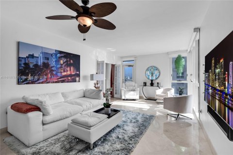 Condo in Miami Beach, Florida, 2 bedrooms  № 1232878 - photo 8