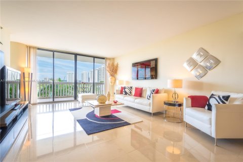 Condominio en venta en Aventura, Florida, 2 dormitorios, 162.58 m2 № 1232879 - foto 6