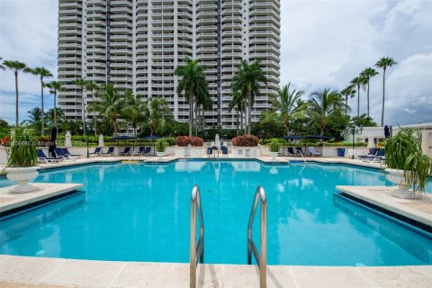 Condo in Aventura, Florida, 2 bedrooms  № 1232879 - photo 26