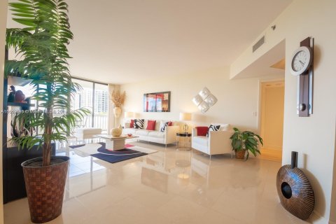 Condominio en venta en Aventura, Florida, 2 dormitorios, 162.58 m2 № 1232879 - foto 7