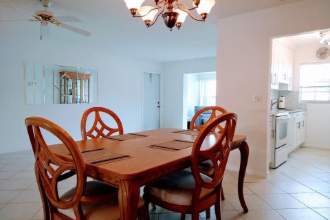 House in Delray Beach, Florida 1 bedroom, 99.22 sq.m. № 1231376 - photo 24