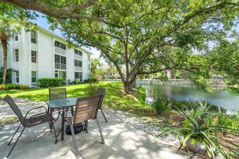 Condo in Bradenton, Florida, 1 bedroom  № 1261911 - photo 27