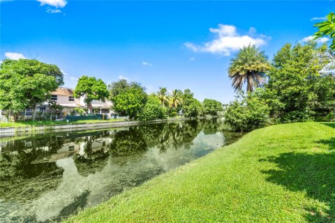 Adosado en venta en North Lauderdale, Florida, 3 dormitorios, 130.34 m2 № 1360732 - foto 20