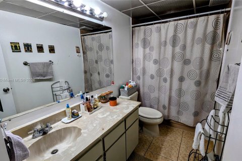 Condominio en venta en Miami, Florida, 3 dormitorios, 117.15 m2 № 1360731 - foto 11