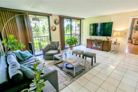 Copropriété à vendre à Miami, Floride: 3 chambres, 117.15 m2 № 1360731 - photo 3