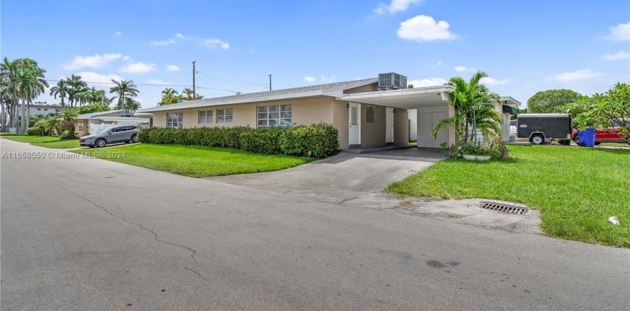 Villa ou maison à Hollywood, Floride 2 chambres, 92.9 m2 № 1360782