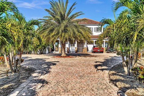 Villa ou maison à vendre à Homestead, Floride: 5 chambres, 366.5 m2 № 771468 - photo 16