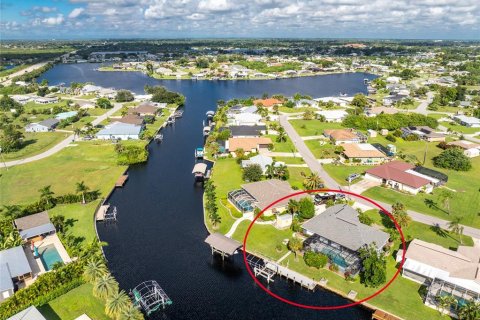 Casa en venta en Port Charlotte, Florida, 3 dormitorios, 175.49 m2 № 1383377 - foto 4