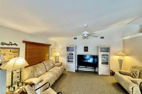 Villa ou maison à vendre à Port Charlotte, Floride: 3 chambres, 175.49 m2 № 1383377 - photo 30