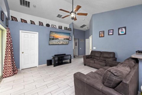 Casa en venta en Orlando, Florida, 3 dormitorios, 116.96 m2 № 1383407 - foto 4