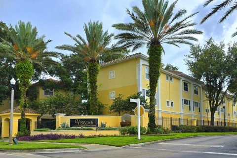 Condominio en venta en Maitland, Florida, 2 dormitorios, 97.36 m2 № 1341917 - foto 1