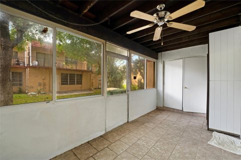 Touwnhouse à vendre à Tamarac, Floride: 3 chambres, 184.88 m2 № 1081557 - photo 7