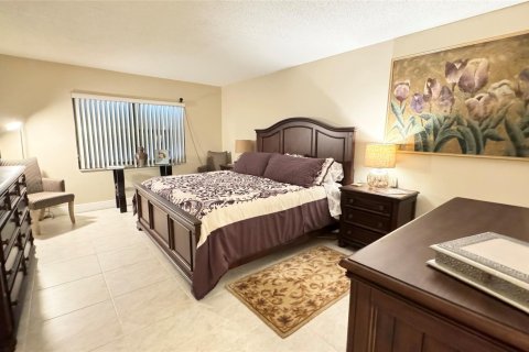 Copropriété à vendre à Fort Lauderdale, Floride: 2 chambres, 139.35 m2 № 1118227 - photo 19