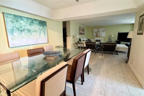 Copropriété à vendre à Fort Lauderdale, Floride: 2 chambres, 139.35 m2 № 1118227 - photo 24