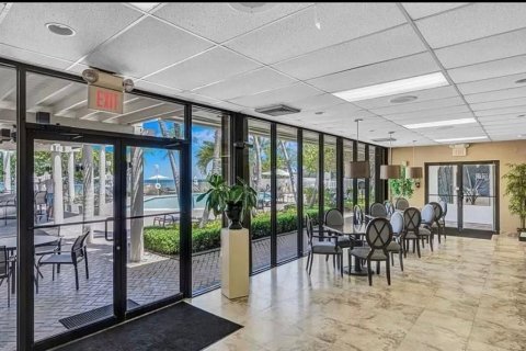 Copropriété à vendre à Fort Lauderdale, Floride: 2 chambres, 139.35 m2 № 1118227 - photo 7