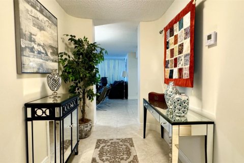 Copropriété à vendre à Fort Lauderdale, Floride: 2 chambres, 139.35 m2 № 1118227 - photo 25