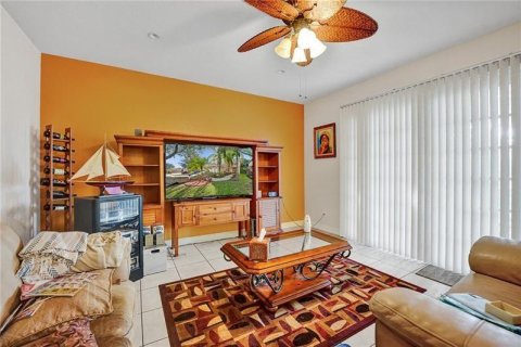 House in Boynton Beach, Florida 4 bedrooms, 233.65 sq.m. № 614742 - photo 22