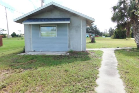 House in Punta Gorda, Florida 2 bedrooms, 150.5 sq.m. № 1342830 - photo 20