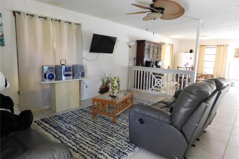 Casa en venta en Punta Gorda, Florida, 2 dormitorios, 150.5 m2 № 1342830 - foto 23