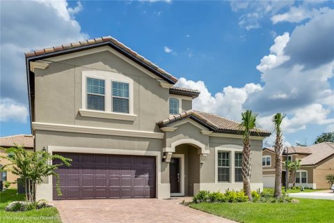 Villa ou maison à vendre à Kissimmee, Floride: 8 chambres, 375.42 m2 № 1342829 - photo 3