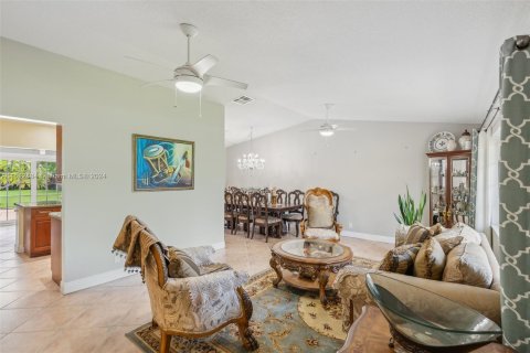 Casa en venta en Coral Springs, Florida, 3 dormitorios, 155.15 m2 № 1234772 - foto 4