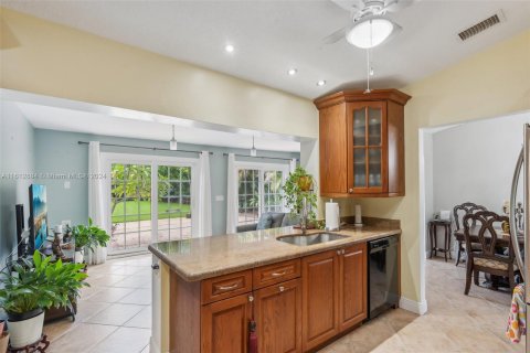 Villa ou maison à vendre à Coral Springs, Floride: 3 chambres, 155.15 m2 № 1234772 - photo 14