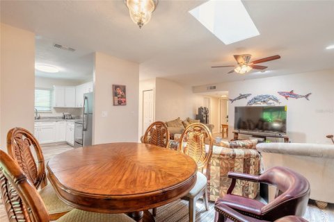 Duplex à vendre à Edgewater, Floride: 2 chambres, 98.85 m2 № 1246001 - photo 17