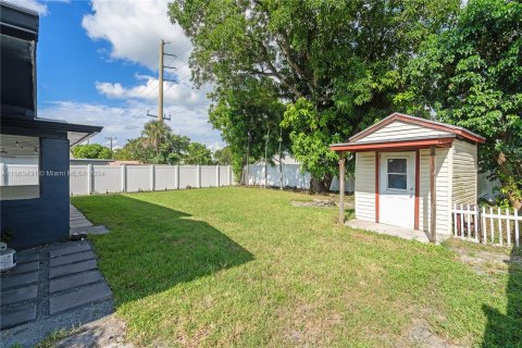 House in Fort Lauderdale, Florida 3 bedrooms, 171.31 sq.m. № 1374272 - photo 29