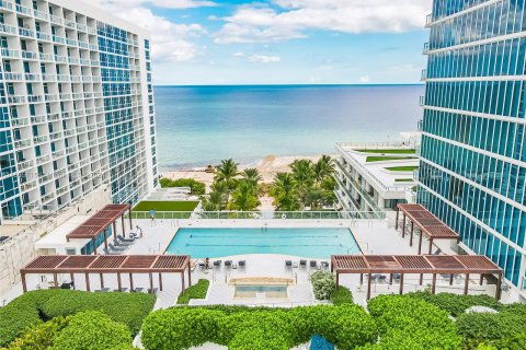 Copropriété à vendre à Miami Beach, Floride: 1 chambre, 61.5 m2 № 1378765 - photo 1