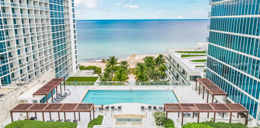 Condo à Miami Beach, Floride, 1 chambre  № 1378765