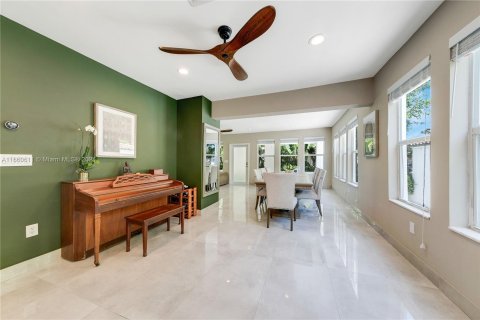 Casa en venta en Miami, Florida, 3 dormitorios, 135.27 m2 № 1378683 - foto 17