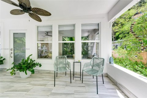 Villa ou maison à vendre à Miami, Floride: 3 chambres, 135.27 m2 № 1378683 - photo 12