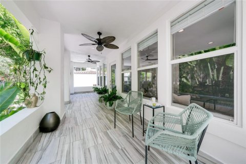 Casa en venta en Miami, Florida, 3 dormitorios, 135.27 m2 № 1378683 - foto 9