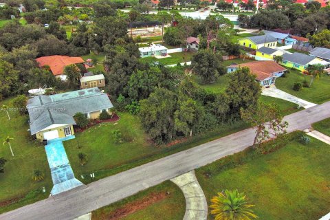 Terreno en venta en Englewood, Florida № 1378766 - foto 10