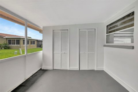 Villa ou maison à vendre à Tamarac, Floride: 2 chambres, 104.24 m2 № 1404395 - photo 23