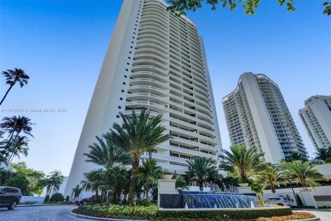 Condominio en venta en Aventura, Florida, 3 dormitorios, 200.11 m2 № 1237841 - foto 17