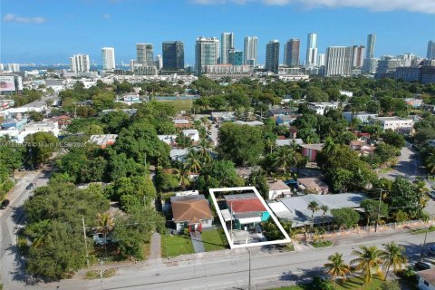 Casa en venta en Miami, Florida, 2 dormitorios, 110.27 m2 № 1321101 - foto 4