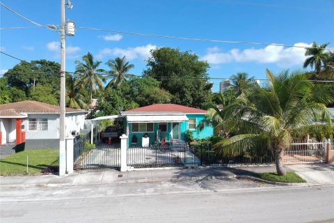 Villa ou maison à vendre à Miami, Floride: 2 chambres, 110.27 m2 № 1321101 - photo 7