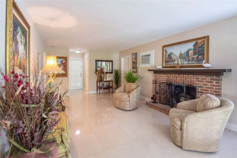 Villa ou maison à vendre à Homestead, Floride: 5 chambres, 250.46 m2 № 784760 - photo 6