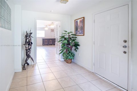 Casa en venta en Homestead, Florida, 5 dormitorios, 250.46 m2 № 784760 - foto 14