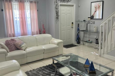 Adosado en venta en Homestead, Florida, 3 dormitorios, 134.89 m2 № 1291478 - foto 11