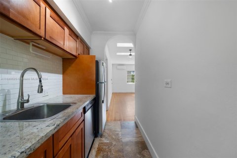 Copropriété à vendre à Miami Beach, Floride: 1 chambre, 41.81 m2 № 1291243 - photo 5